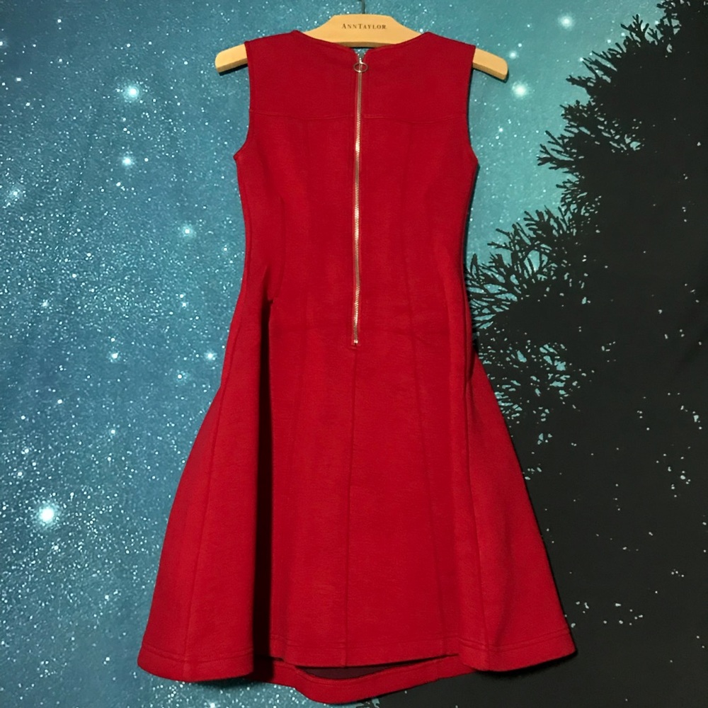 Dress - Picture 7 of 8